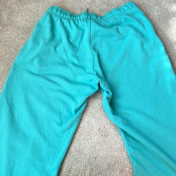 Nike sweatpants - Picture 3 of 3